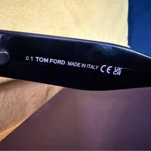Tom Ford Cara Black Sunglasses - Picture 8 of 8